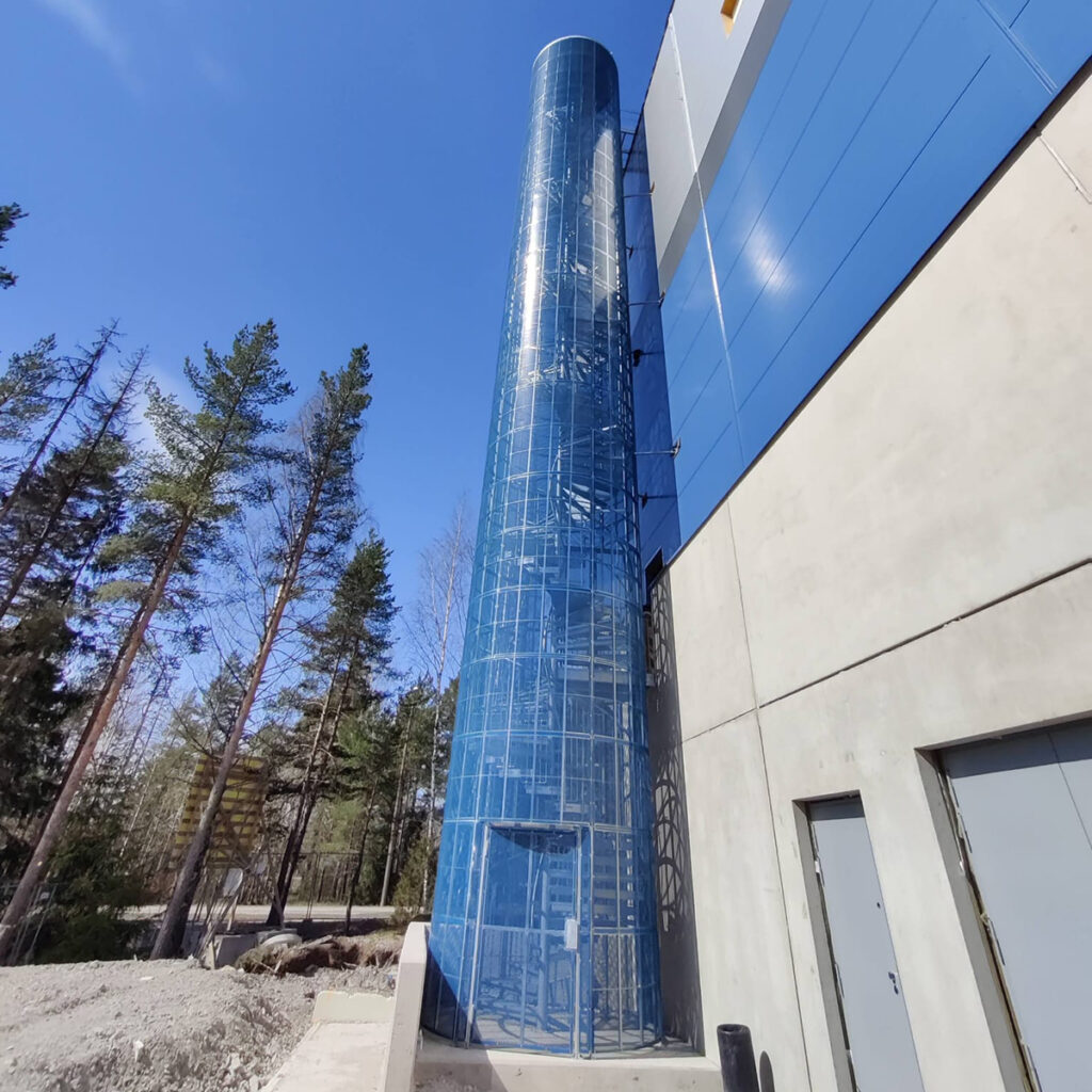 Metalliportaat, kaiteet ja huoltotasot - TH-Portaat Oy